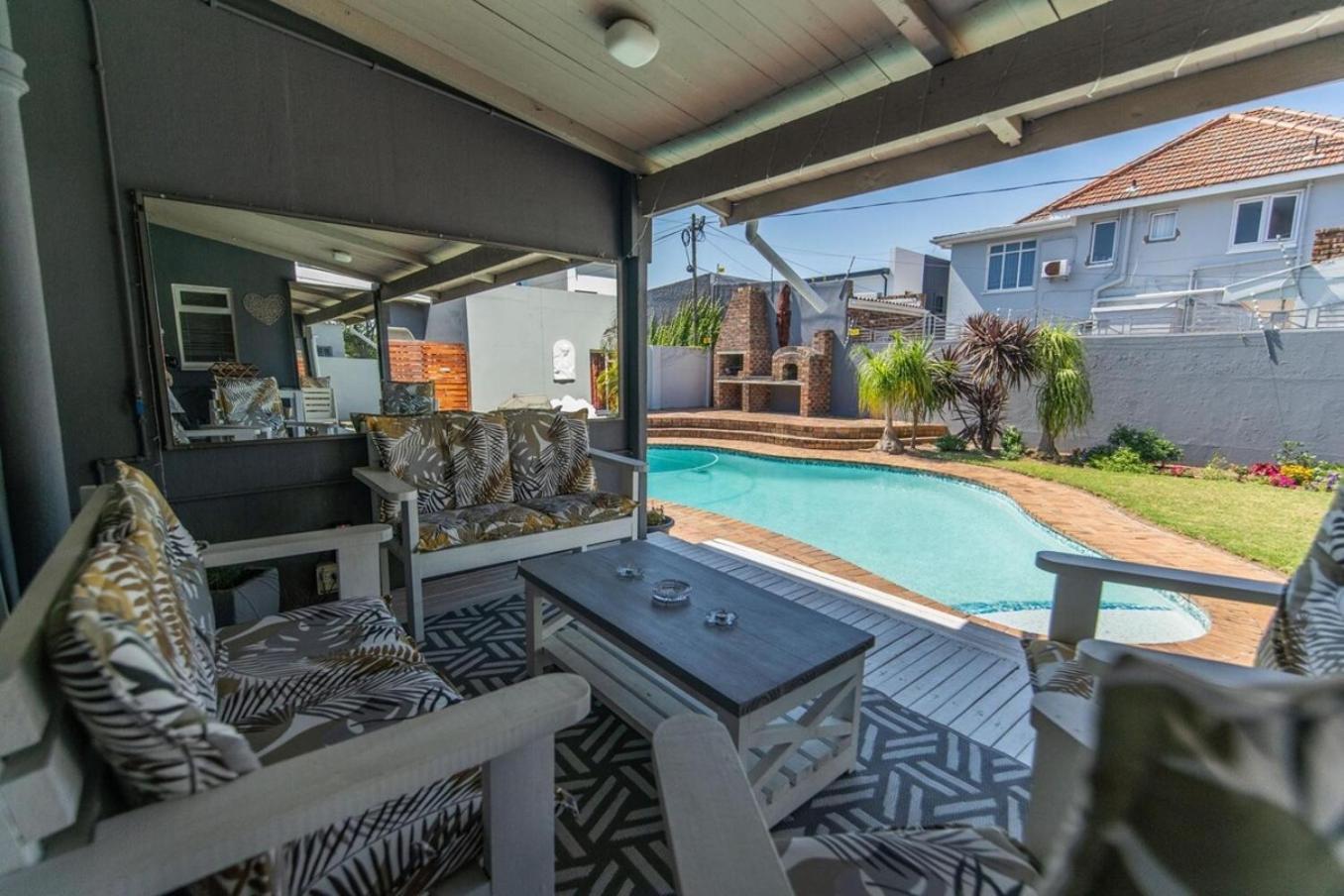 Luxury Living On Westview Villa Port Elizabeth Exterior photo
